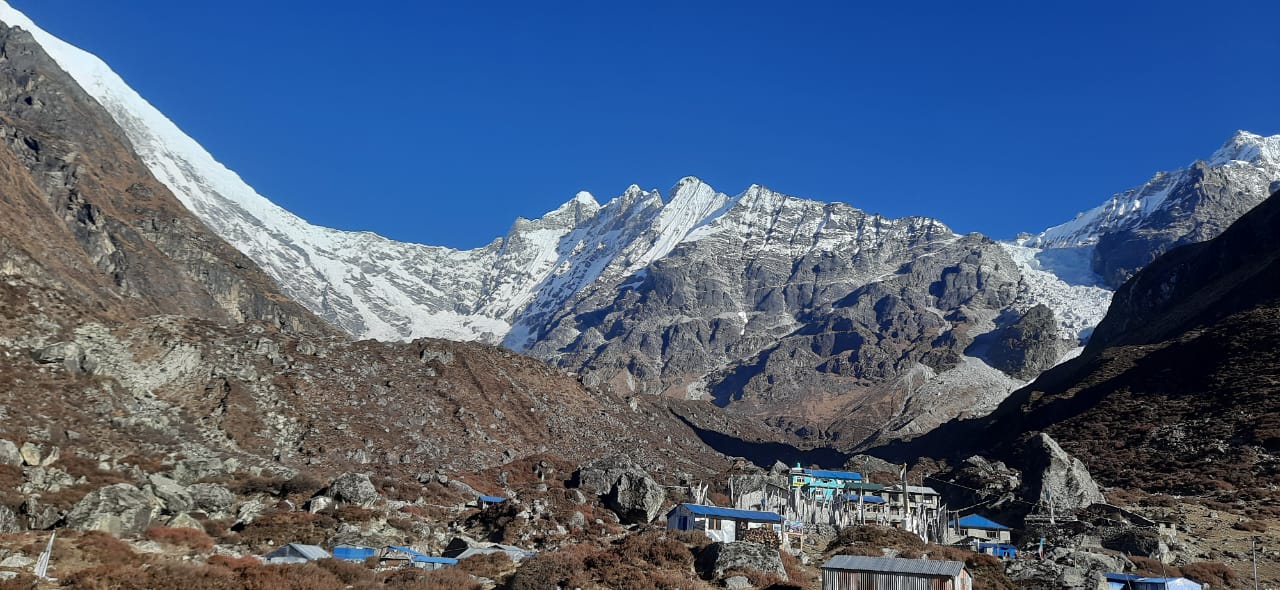 Kyanjing Gumpa ( Langtang Valley)