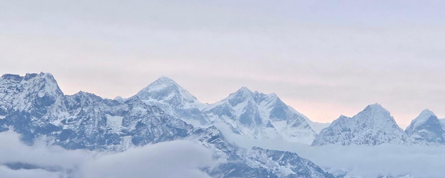 Everest View From Pike Peak Trek